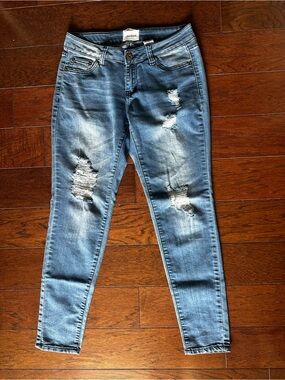 Gazoz Women’s Medium Blue Distressed Skinny Jeans